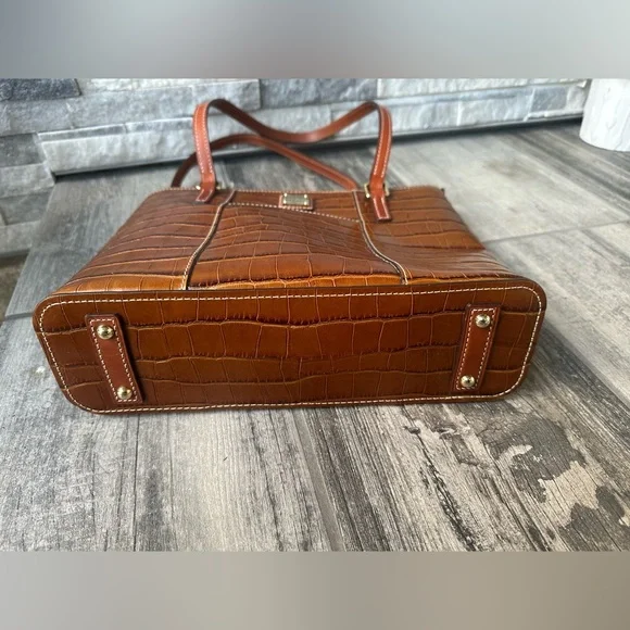 Dooney & Bourke Croco Lexington Shopper Classic Neutral Handbag - Picture 10 of 15